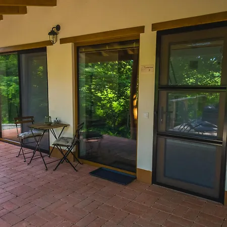 Lesence Vendeghaz * Lesencetomaj