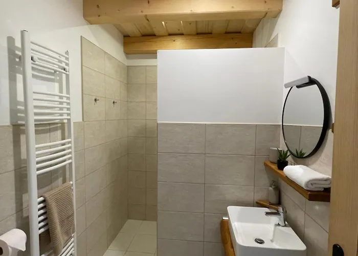 Appartement Lesence Vendeghaz