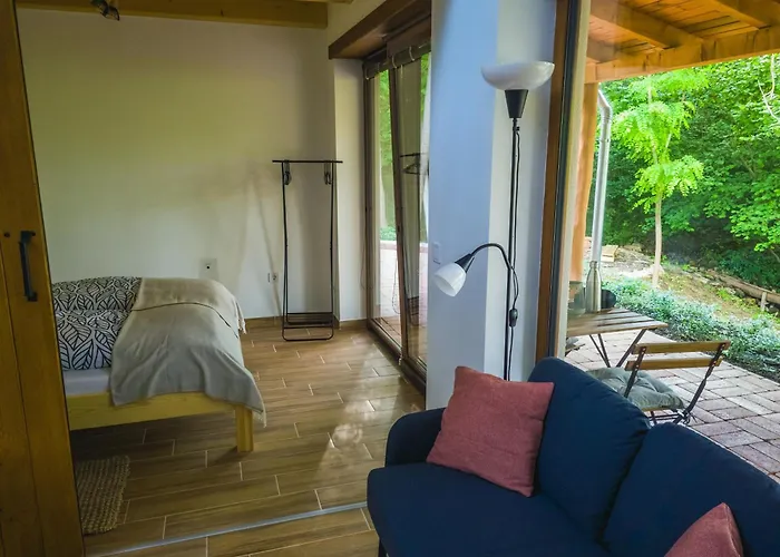 Lesence Vendeghaz Διαμέρισμα *